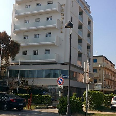蒙蒂阿尔酒店 贝拉里亚-伊贾马里纳 外观 照片